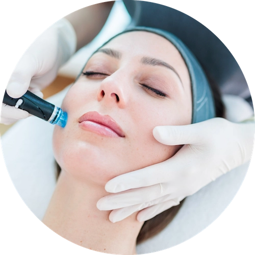 Hydrafacial Behandlung Hydrafacial-Behandlung in einem Kosmetikinstitut